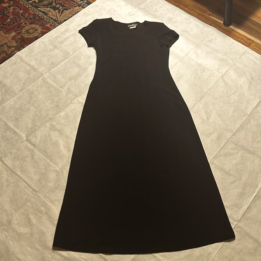 Positive Attitude black petite short-sleeved dress. Vintage. Mint condition. 6P